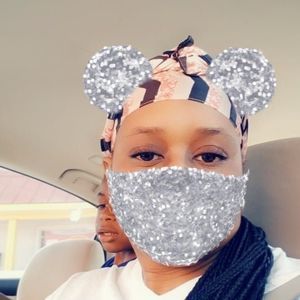 Meet your Posher, Ronandra